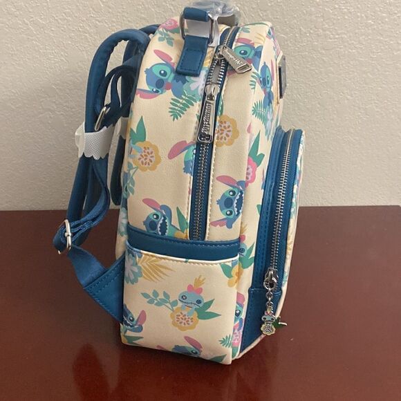 Exclusive - Loungefly Disney Lilo & Stitch Hawaiian Flowers Stitch and Scrump main image 4